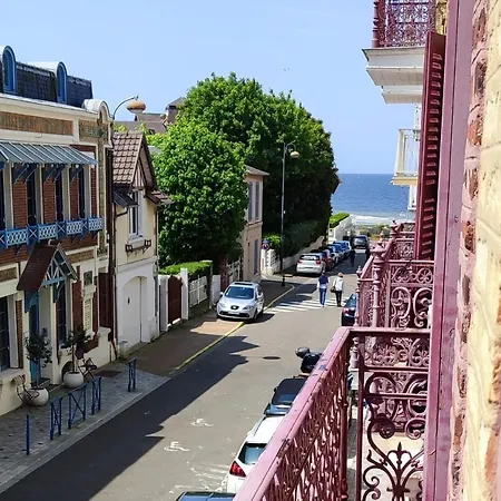 Cosy Cocoon With 2 Balconies And Sea View Apartamento