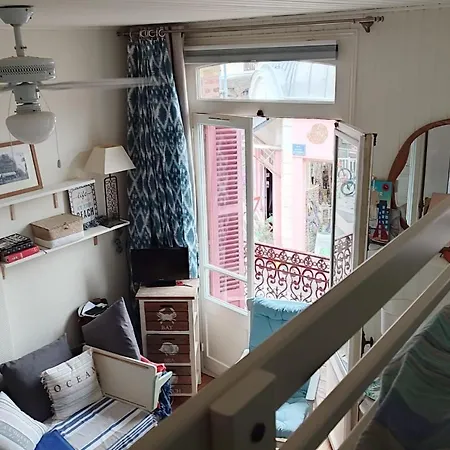 Cosy Cocoon With 2 Balconies And Sea View * Villers-sur-Mer